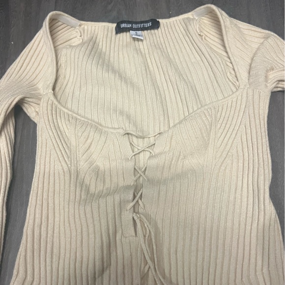 Urban outfitters long sleeve - Picture 2 of 3